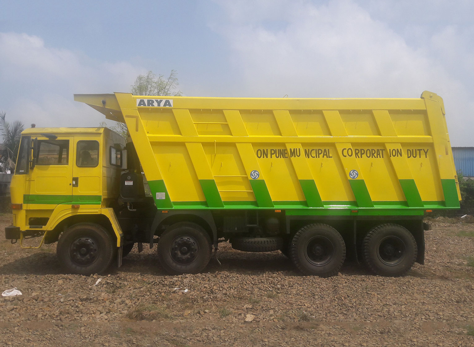 Leyland-3118_30cubic