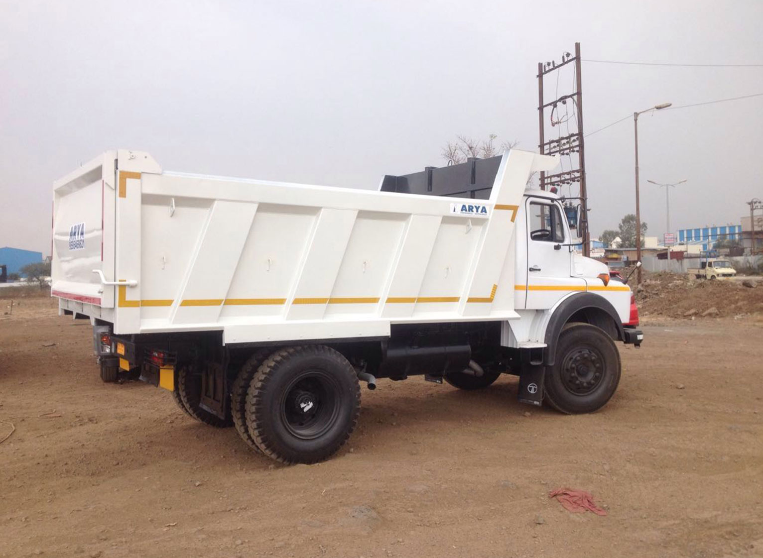 Tata-Sk1613_10cubic_1